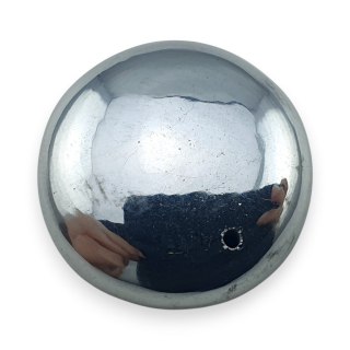 Szungit szlachetny kaboszon z dziurką fi 22 mm nr 29