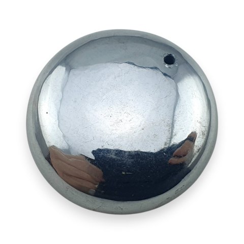 Szungit szlachetny kaboszon z dziurką fi 23 mm nr 17