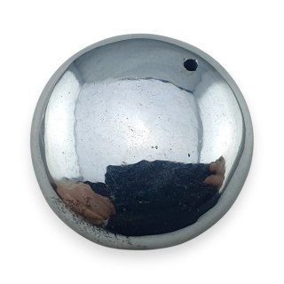 Szungit szlachetny kaboszon z dziurką fi 23 mm nr 27