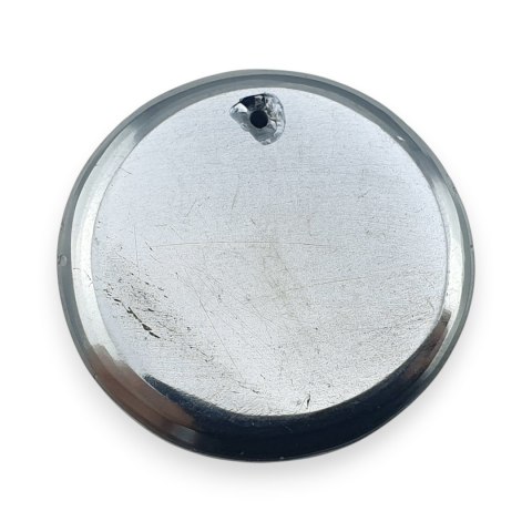 Szungit szlachetny kaboszon z dziurką fi 24 mm nr 1