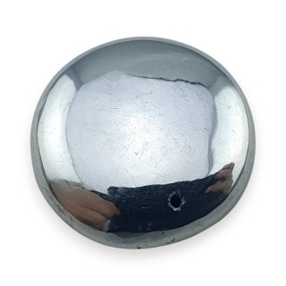 Szungit szlachetny kaboszon z dziurką fi 25 mm nr 24