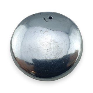 Szungit szlachetny kaboszon z dziurką fi 27 mm nr 5