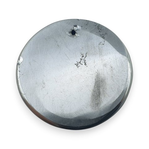 Szungit szlachetny kaboszon z dziurką fi 28 mm nr 8
