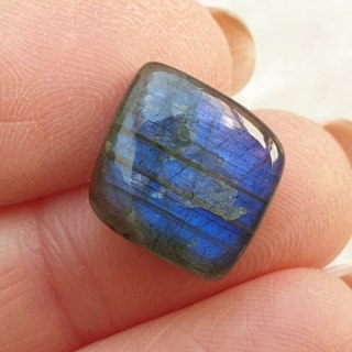 Labradoryt kaboszon 14x13 mm nr C124