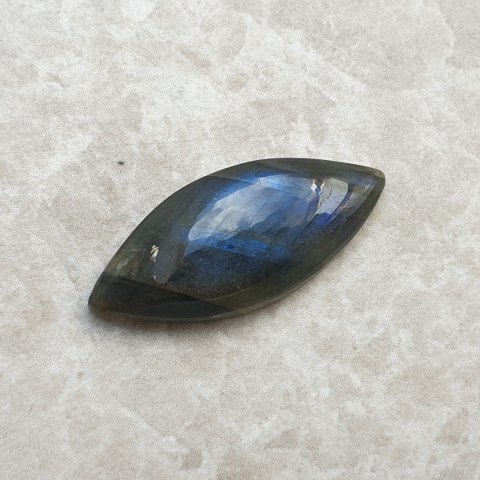 Labradoryt kaboszon 27x12 mm nr C80