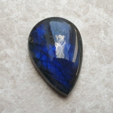 Labradoryt kaboszon 28x19 mm nr C189
