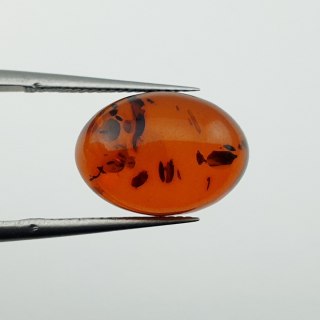 Bursztyn bałtycki kaboszon 14x10 mm nr A663