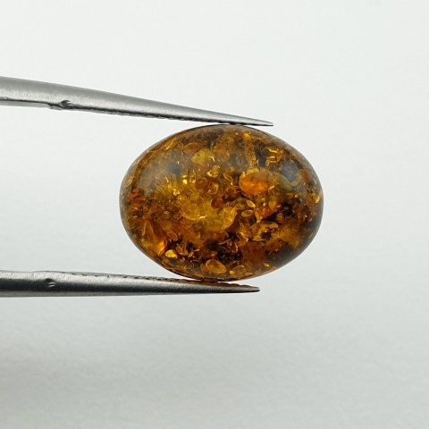 Bursztyn bałtycki kaboszon 13x10 mm nr A814