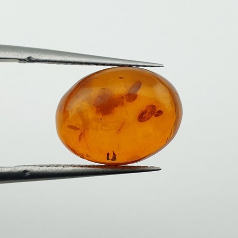 Bursztyn bałtycki kaboszon 13x10 mm nr A861