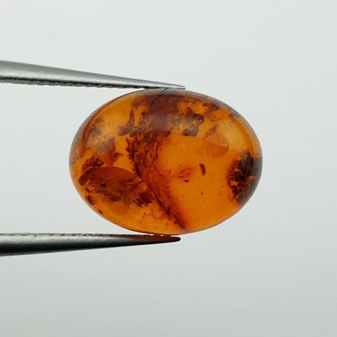 Bursztyn bałtycki kaboszon 13x10 mm nr A950