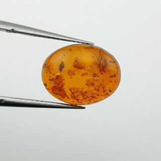 Bursztyn bałtycki kaboszon 13x10 mm nr A958
