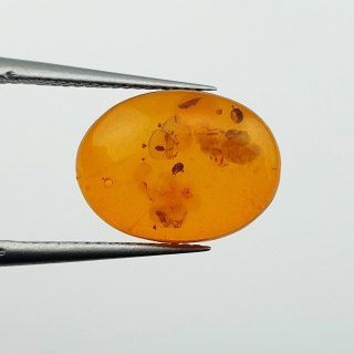 Bursztyn bałtycki kaboszon 13x10 mm nr A960