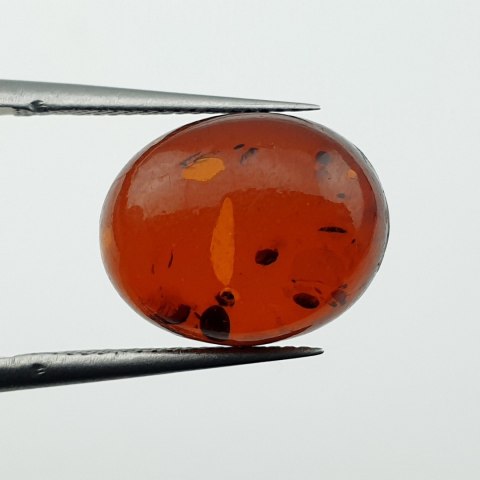Bursztyn bałtycki kaboszon 14x11 mm nr A836