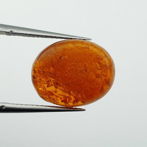 Bursztyn bałtycki kaboszon 14x11 mm nr A922