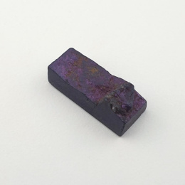 Purpuryt kaboszon surowy 19x8 mm nr 26