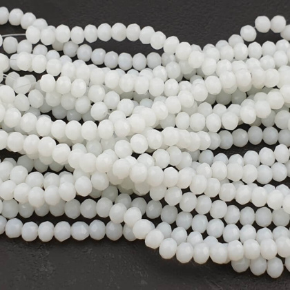 Koraliki szklane 4x3 mm sznur Opaque White