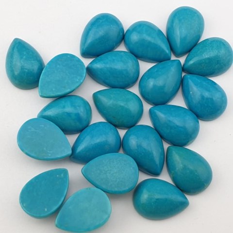 Magnezyt turkusowy kaboszon 18x13 mm 1 szt Magnezyt turkusowy kaboszon 18x13 mm 1 szt