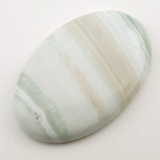 Saturn chalcedon kaboszon 43x28 mm nr 26