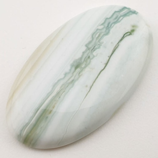 Saturn chalcedon kaboszon 49x28 mm nr 19