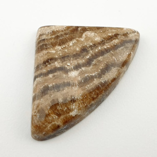 Aragonit kaboszon 3,9x2,5 cm nr 10