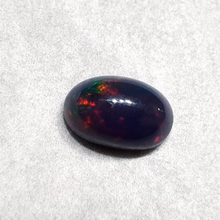 Czarny Opal Etiopski 10x7 mm nr 328