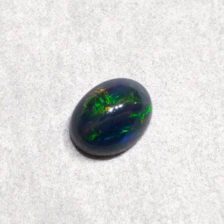 Czarny Opal Etiopski 10x8 mm nr 306