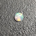 Opal z Etiopii kaboszon fi 5 mm nr 469