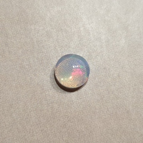 Opal z Etiopii kaboszon fi 5 mm nr 506