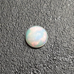 Opal z Etiopii kaboszon fi 8 mm nr 385