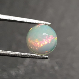 Opal z Etiopii kaboszon fi 8 mm nr 385