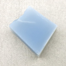 Opal niebieski cięty surowy 19x17 mm nr 26