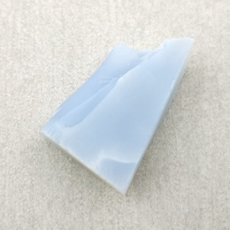 Opal niebieski cięty surowy 23x15 mm nr 90