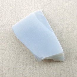 Opal niebieski cięty surowy 23x15 mm nr 90
