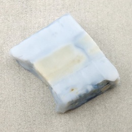 Opal niebieski cięty surowy 24x20 mm nr 37