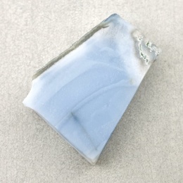 Opal niebieski cięty surowy 25x19 mm nr 64
