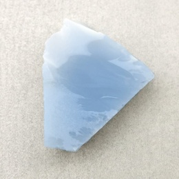 Opal niebieski cięty surowy 25x20 mm nr 75