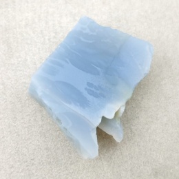 Opal niebieski cięty surowy 25x20 mm nr 92