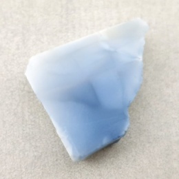 Opal niebieski cięty surowy 25x22 mm nr 5
