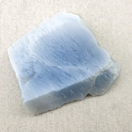 Opal niebieski cięty surowy 27x25 mm nr 84