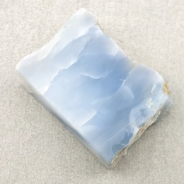 Opal niebieski cięty surowy 28x22 mm nr 7