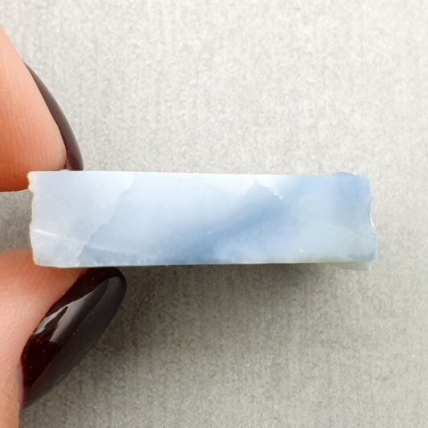 Opal niebieski cięty surowy 28x22 mm nr 7