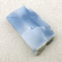 Opal niebieski cięty surowy 29x16 mm nr 41