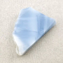 Opal niebieski cięty surowy 29x21 mm nr 28