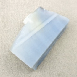 Opal niebieski cięty surowy 30x20 mm nr 60