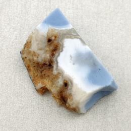 Opal niebieski cięty surowy 31x20 mm nr 2