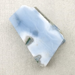 Opal niebieski cięty surowy 32x20 mm nr 76