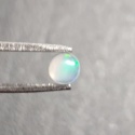 Opal z Etiopii kaboszon fi 4 mm nr 589