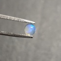 Opal z Etiopii kaboszon fi 4 mm nr 600