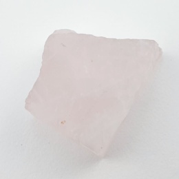 Kwarc różowy cięty surowy 25x20 mm nr 93