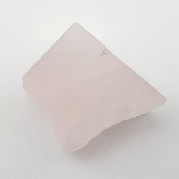 Kwarc różowy cięty surowy 25x20 mm nr 93